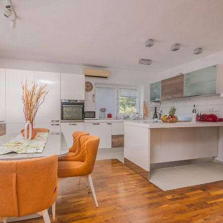 קרק Apartments Stella & Luna מראה חיצוני תמונה