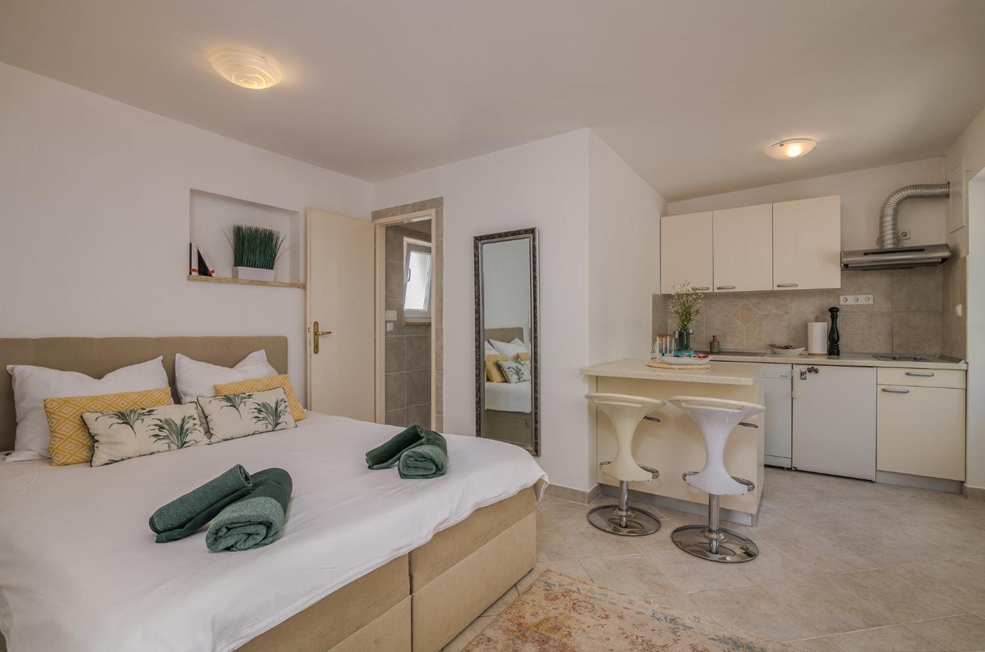 קרק Apartments Stella & Luna מראה חיצוני תמונה