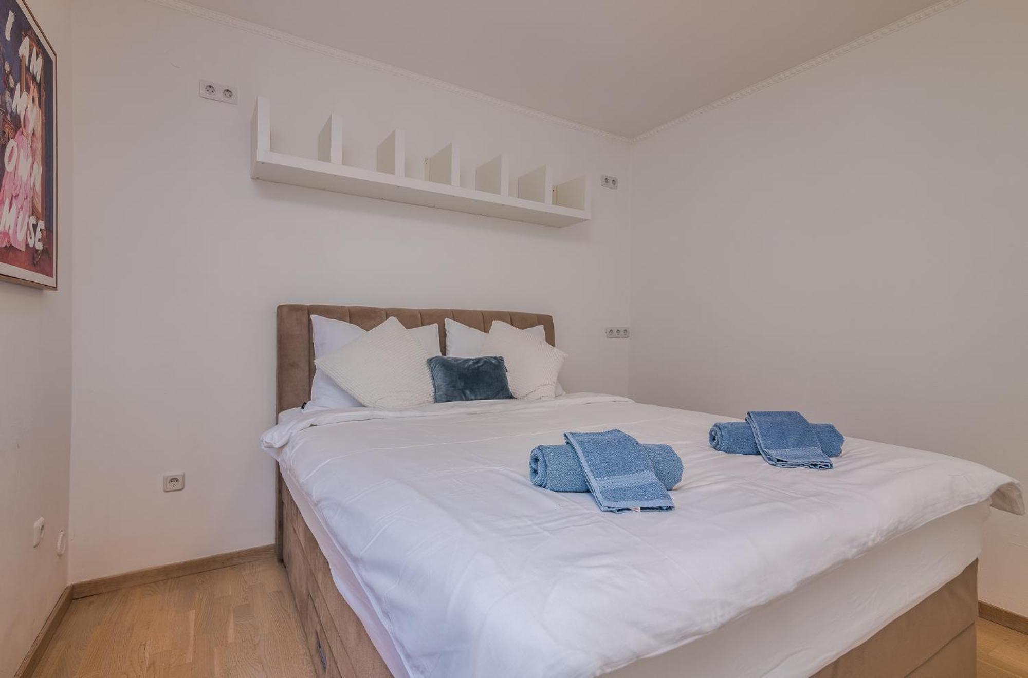 קרק Apartments Stella & Luna מראה חיצוני תמונה