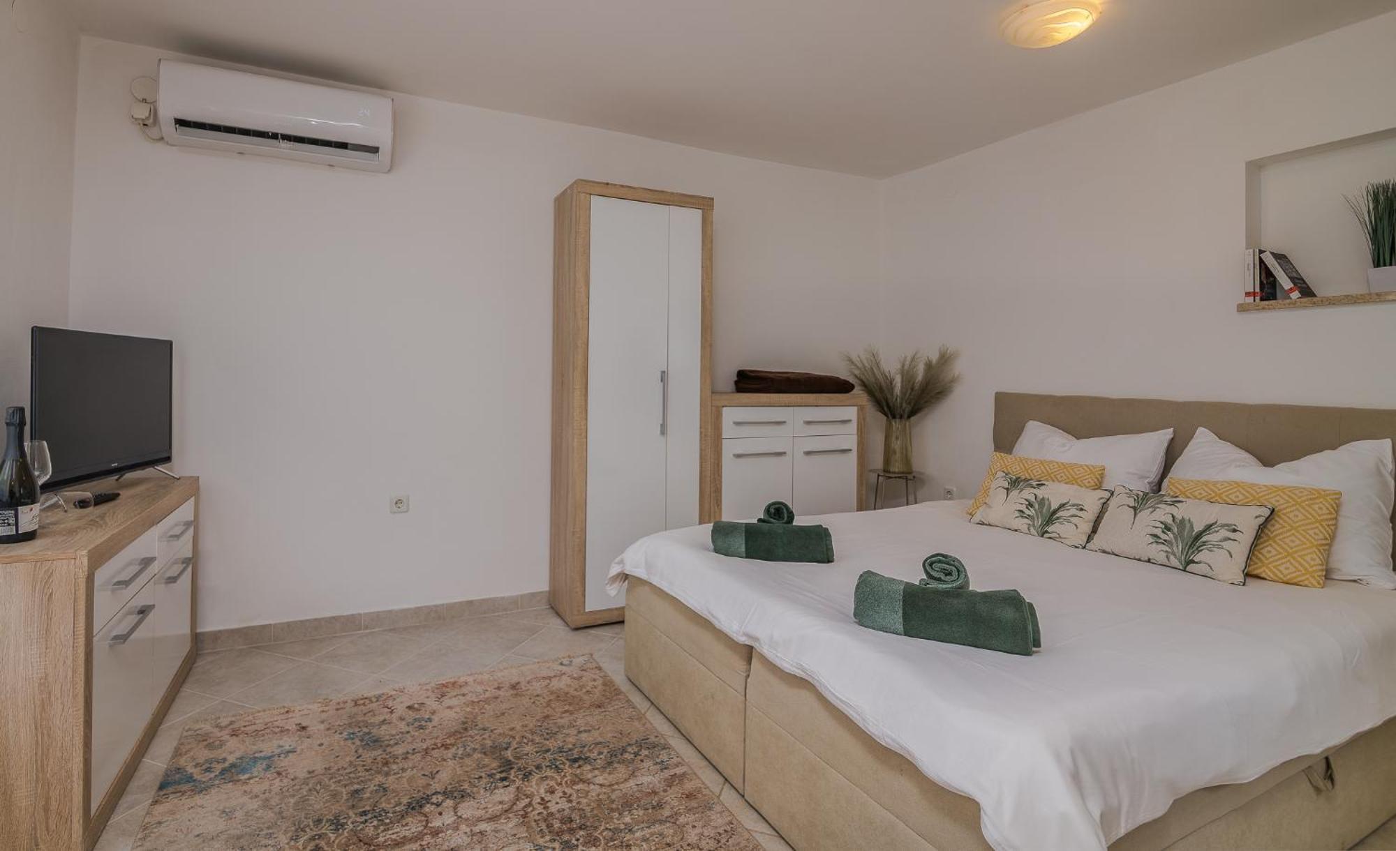 קרק Apartments Stella & Luna מראה חיצוני תמונה
