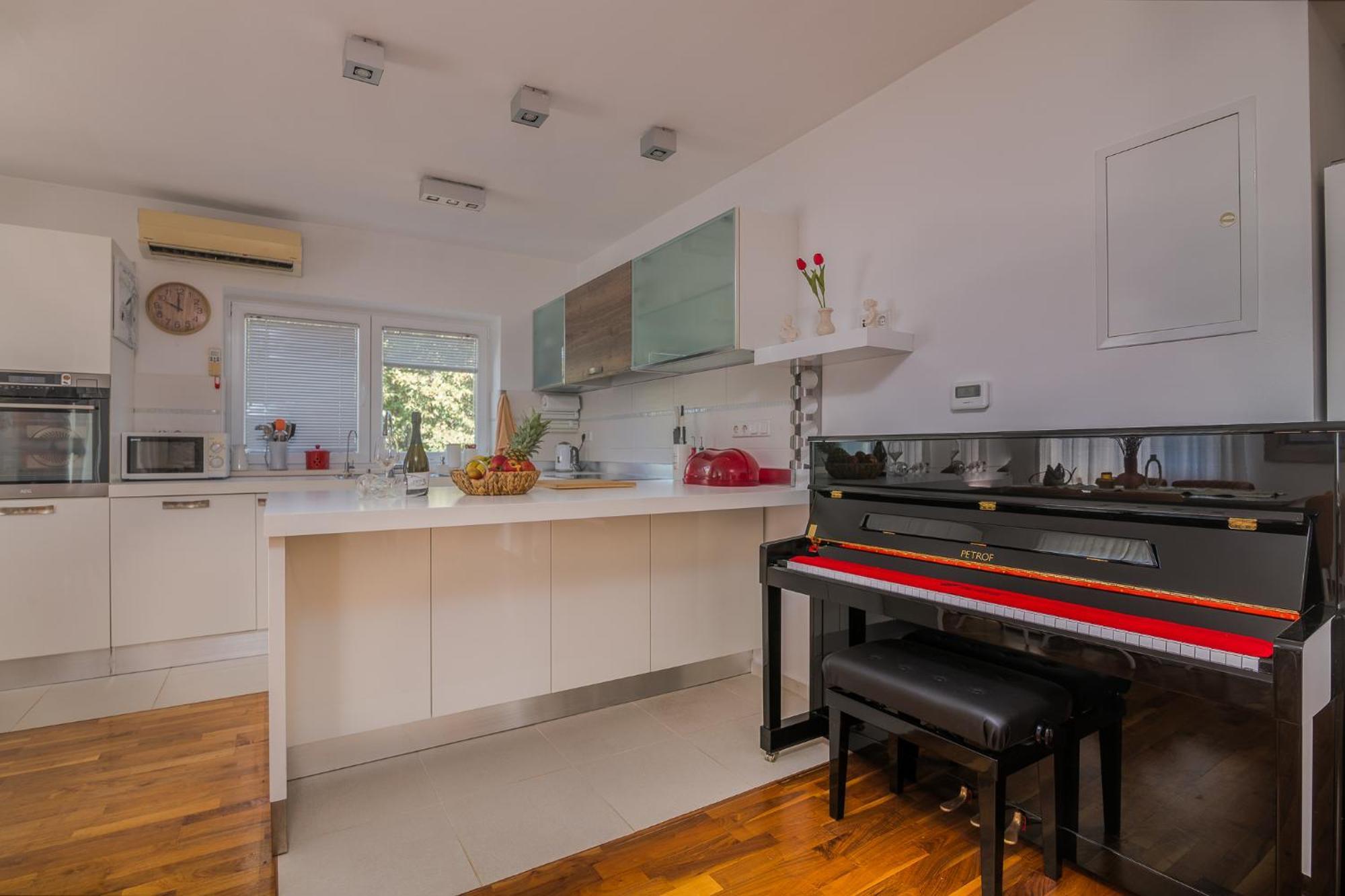 קרק Apartments Stella & Luna מראה חיצוני תמונה